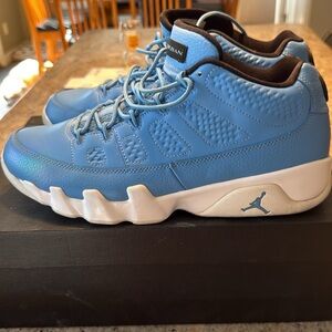 University Blue, Air Jordan 9 Retro Low, size 11